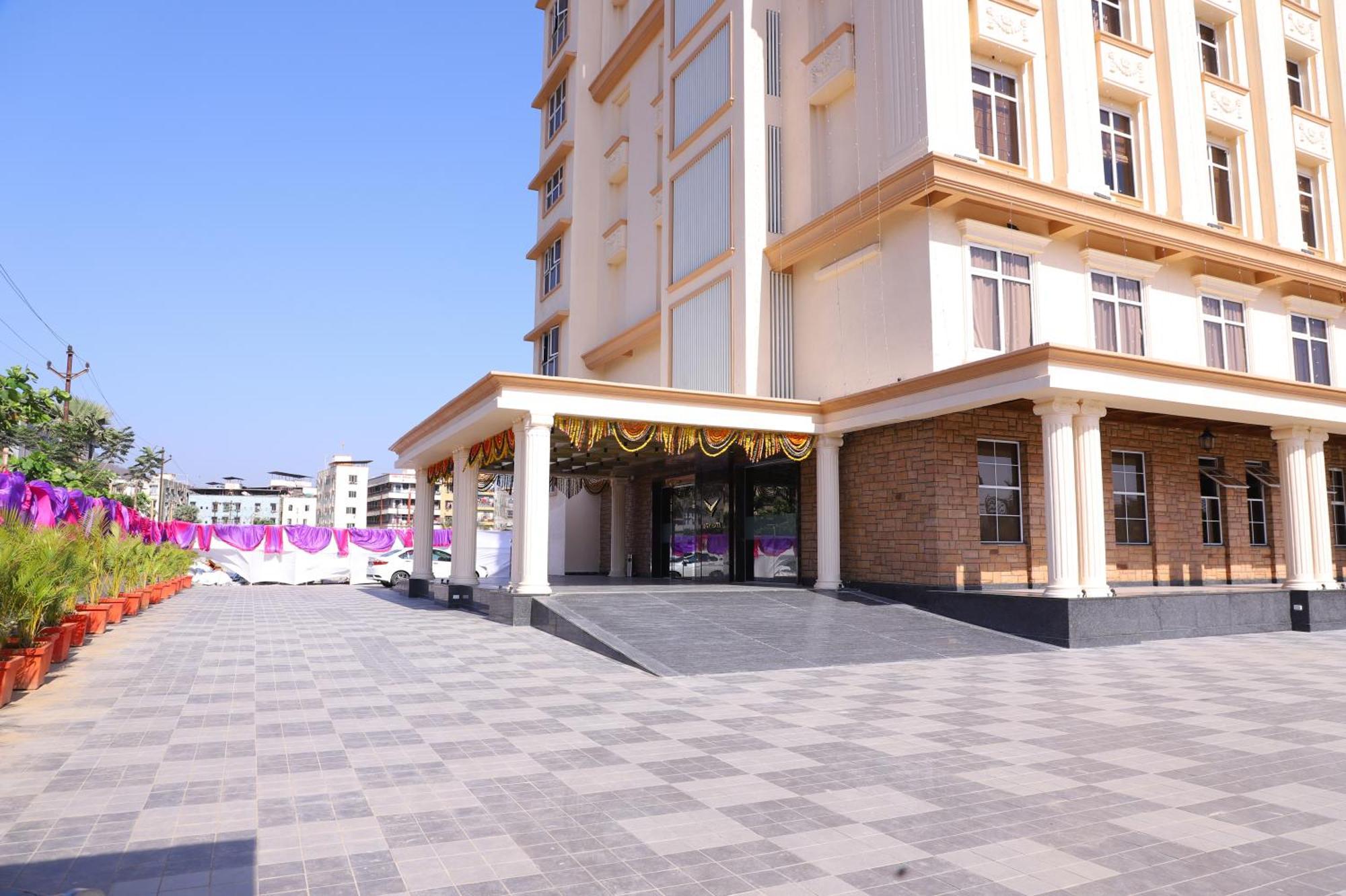 Le Vivanta Virār Buitenkant foto