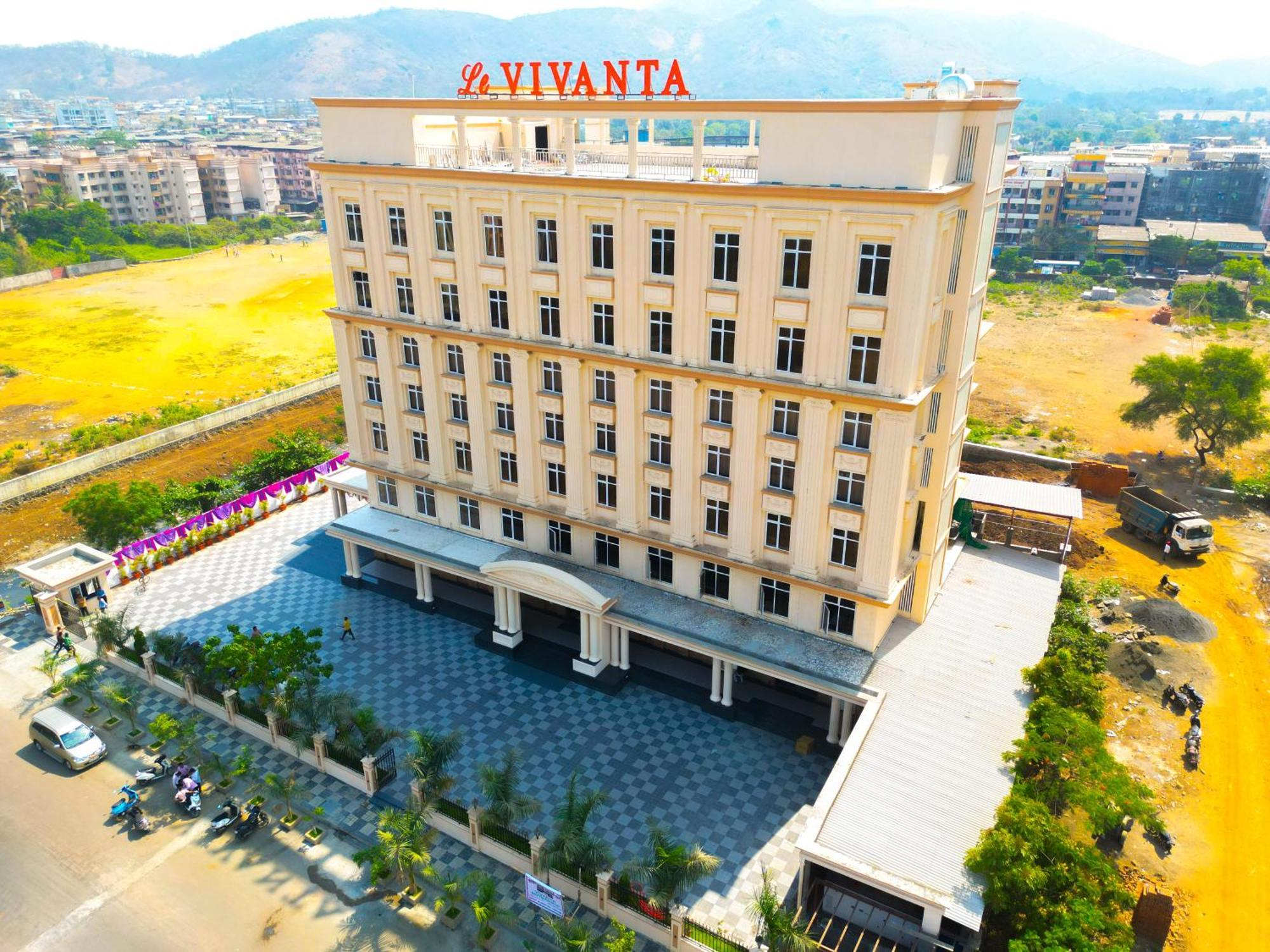 Le Vivanta Virār Buitenkant foto